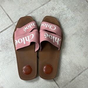 Like new Chloe slides pink and white